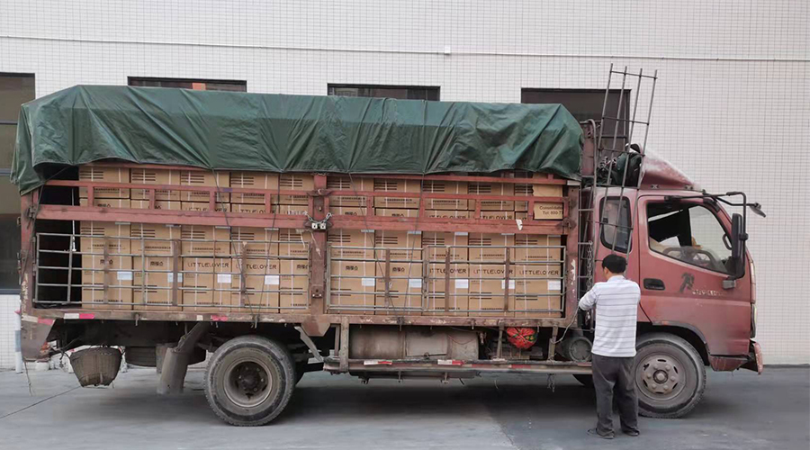15天，金環(huán)電器順利完成電商客戶的內(nèi)衣干衣機(jī)出貨