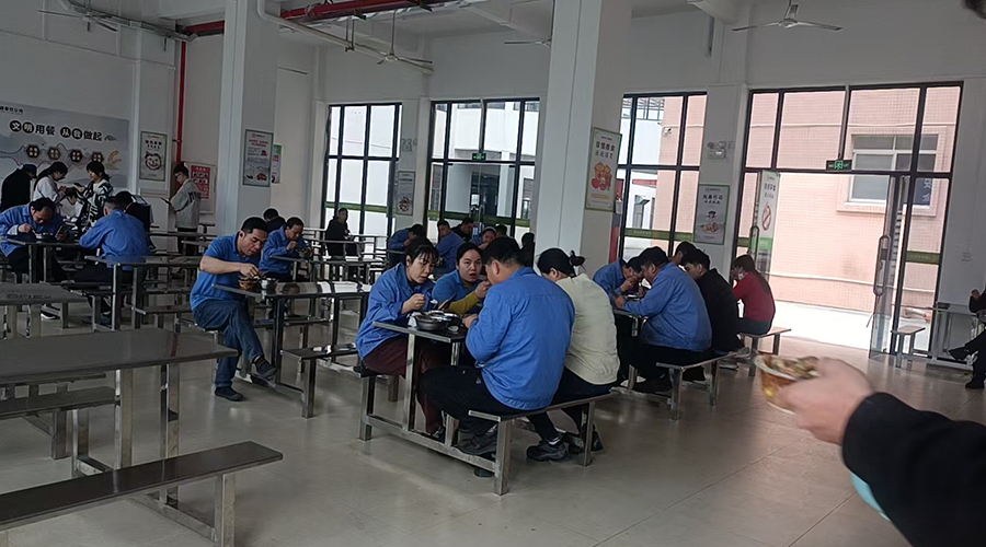 金環(huán)食堂，美味與關(guān)懷的港灣